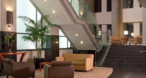 Delta Vancouver Suites Hotel lounge